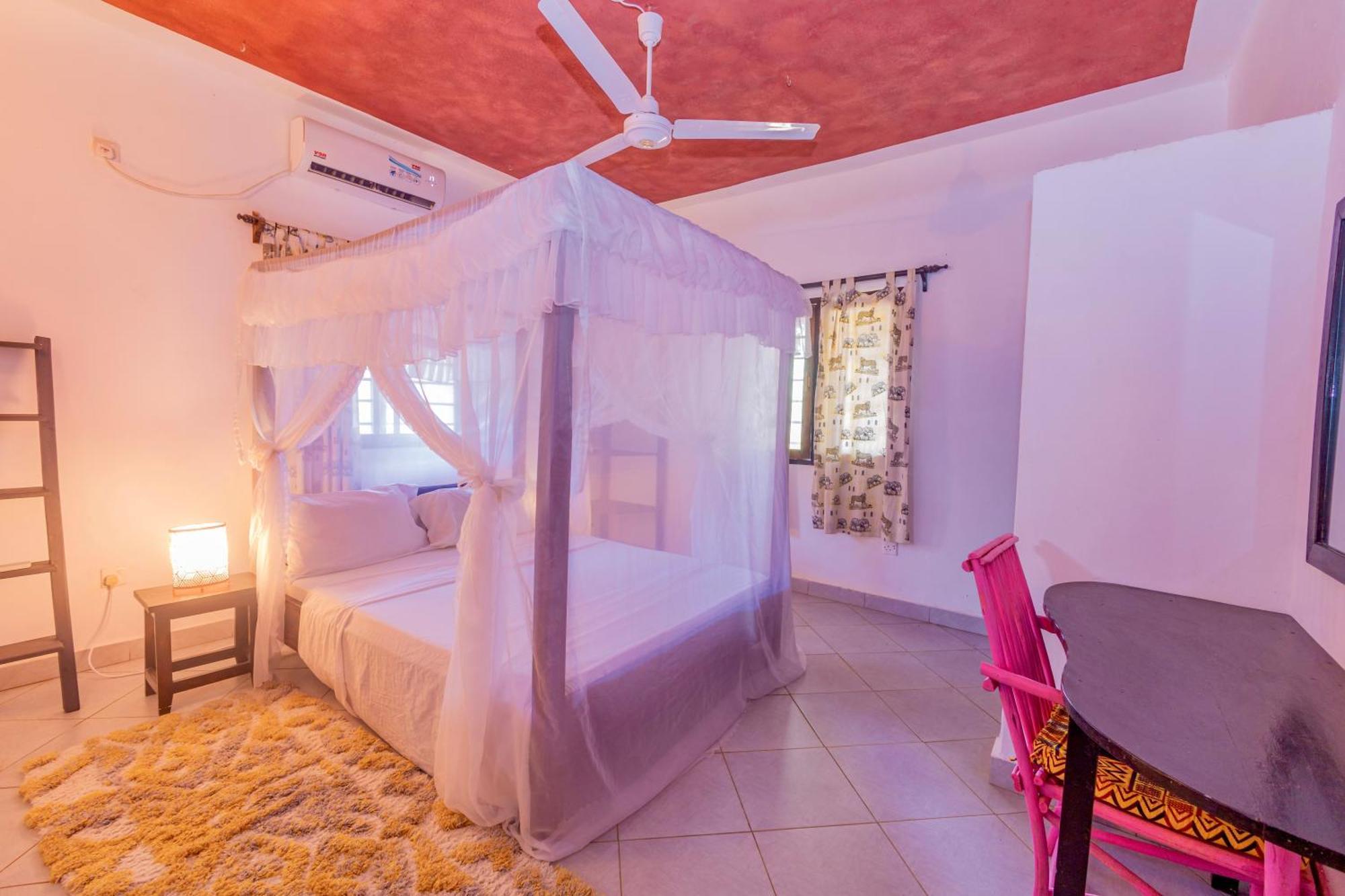 Villas Dora And Holly Diani Beach Ngoại thất bức ảnh